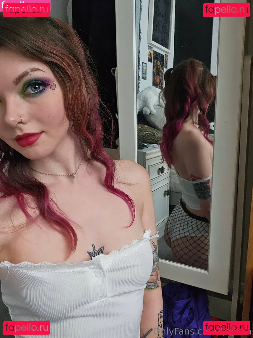 Louise Julie Onlyfans Photo Gallery 