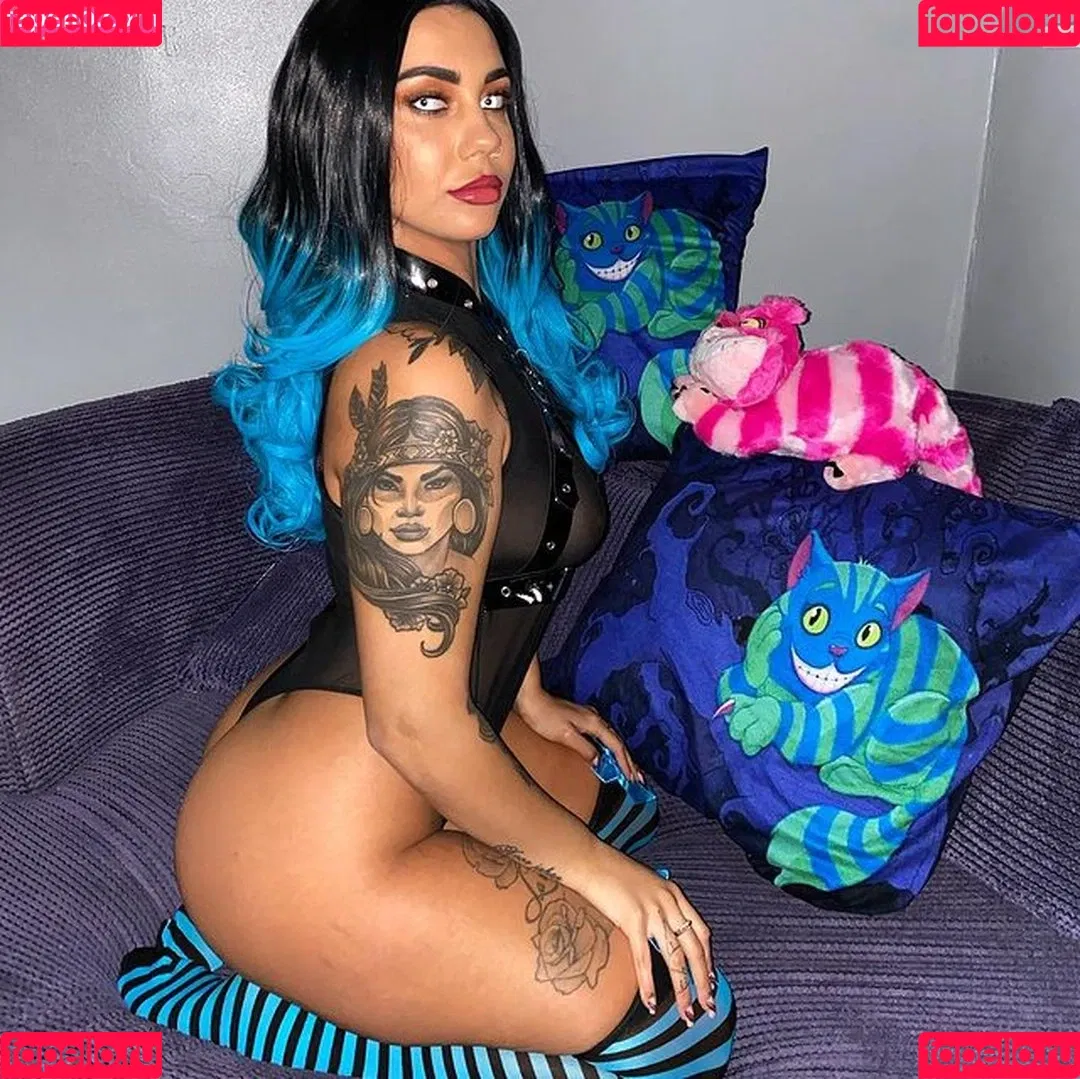 Ava Hourigan Onlyfans Photo Gallery 