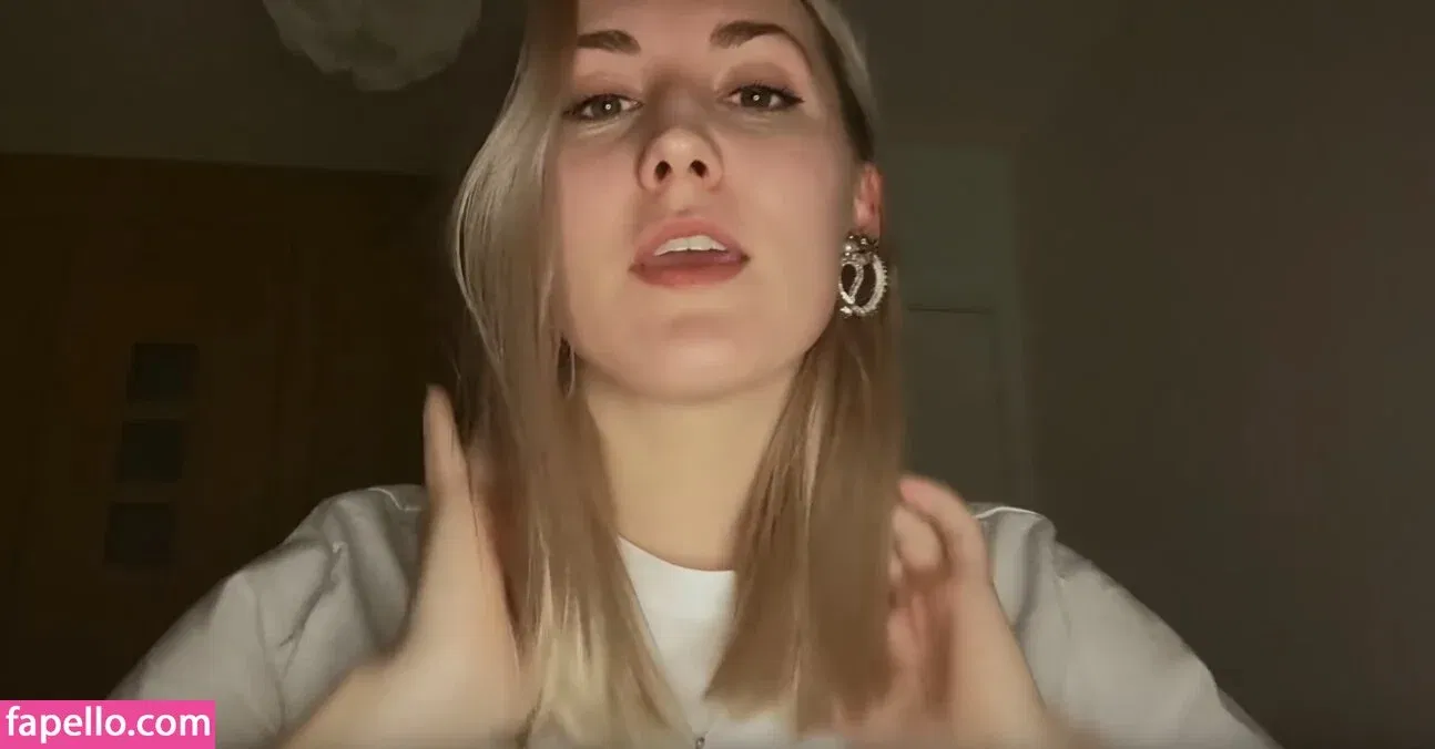 ASMR Shortbread Onlyfans Photo Gallery 