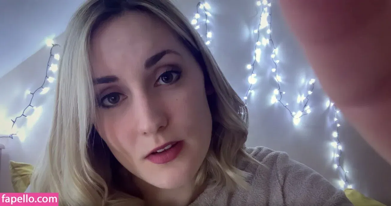 ASMR Shortbread Onlyfans Photo Gallery 