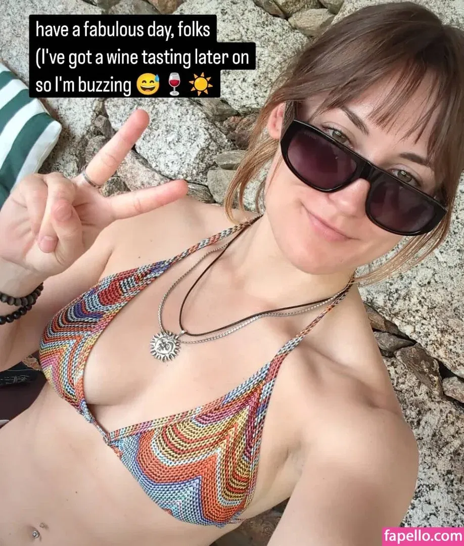 ASMR Shortbread Onlyfans Photo Gallery 