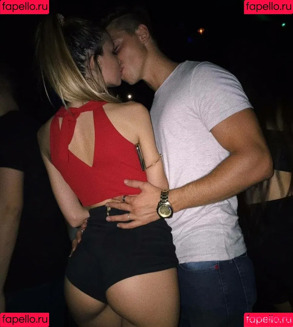 Yus Lopez Onlyfans Photo Gallery 
