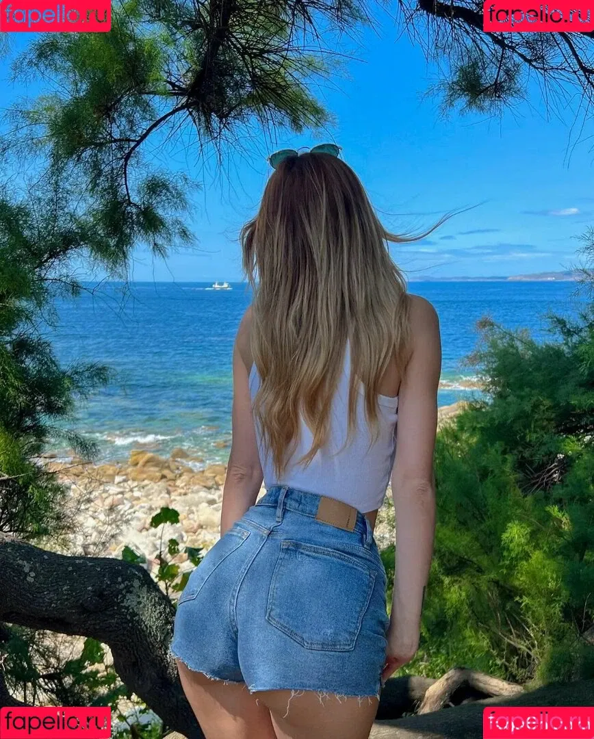 Yus Lopez Onlyfans Photo Gallery 