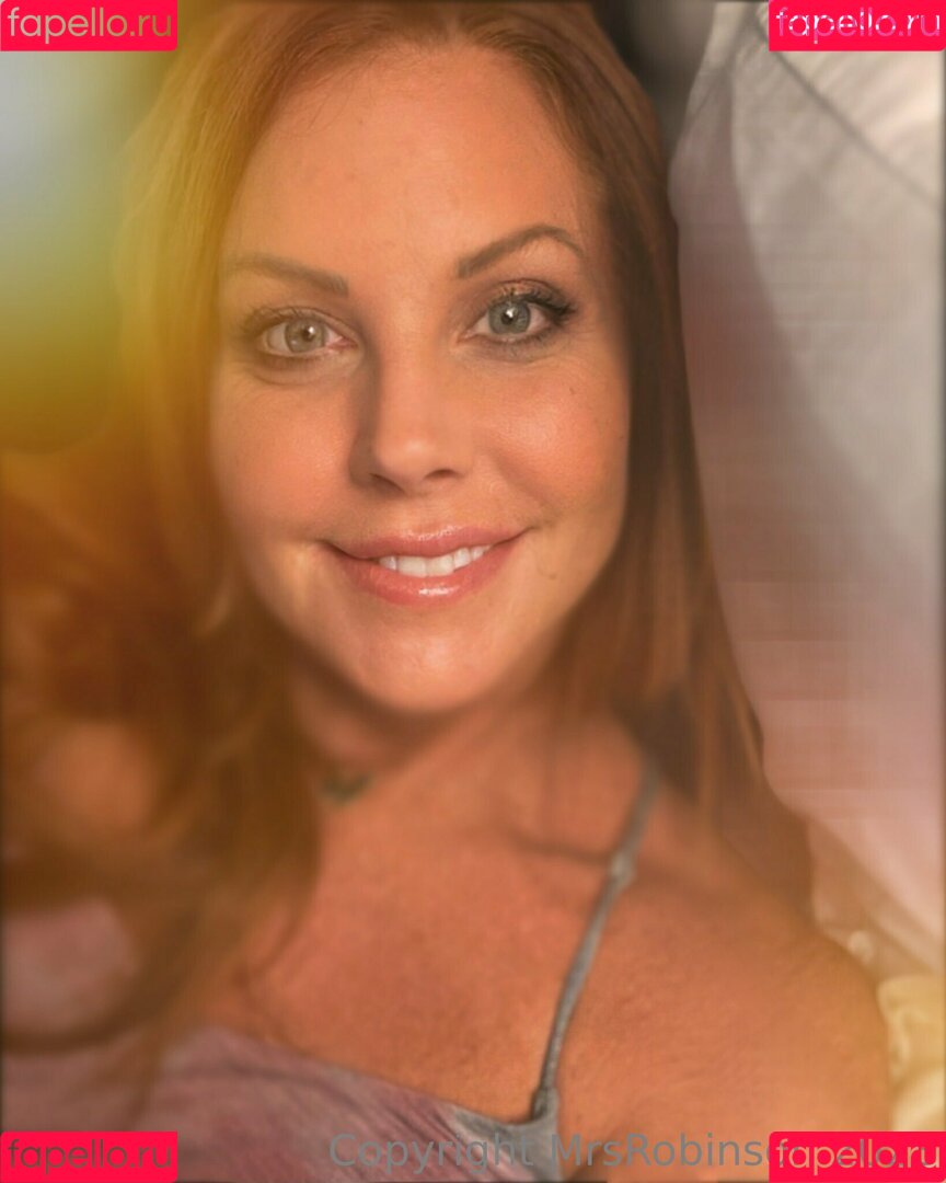 Mrsrobinsonxo Onlyfans Photo Gallery 