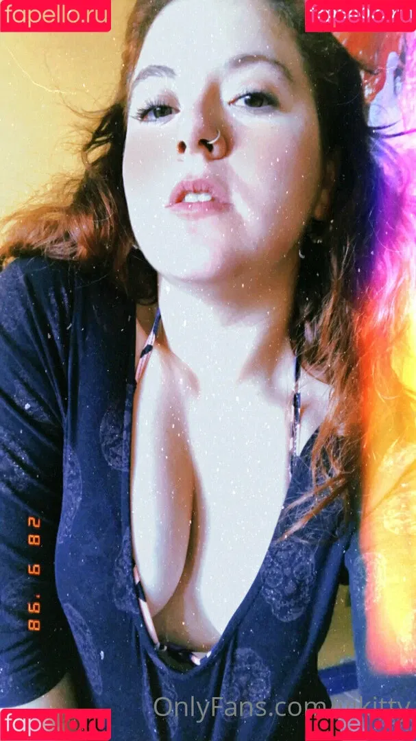 vikitty Onlyfans Photo Gallery 