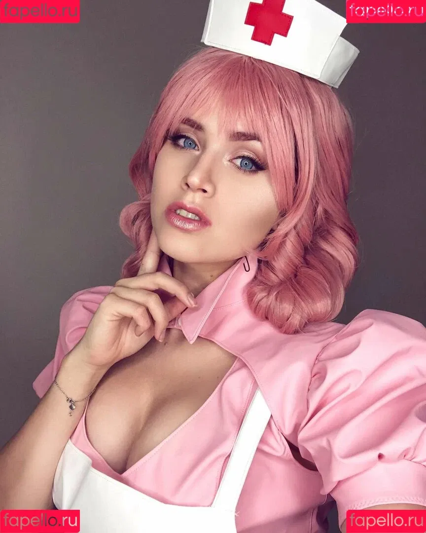 Adeline Frost Onlyfans Photo Gallery 