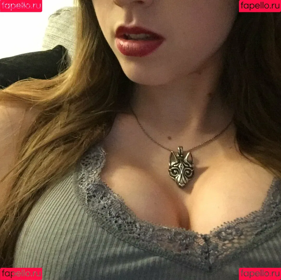 Adeline Frost Onlyfans Photo Gallery 