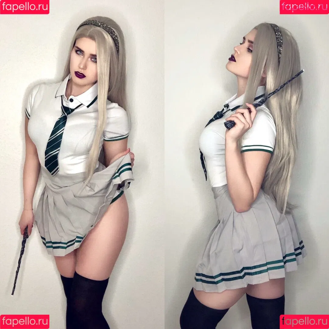 Adeline Frost Onlyfans Photo Gallery 