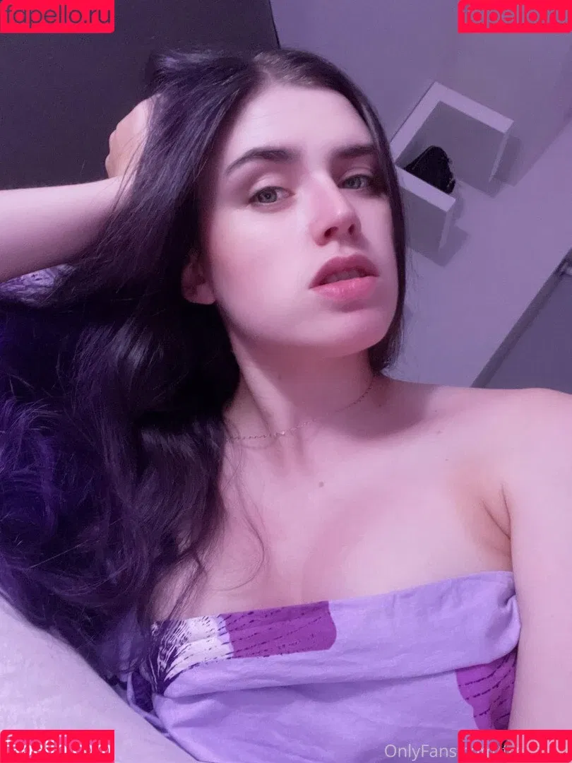 Adeline Frost Onlyfans Photo Gallery 