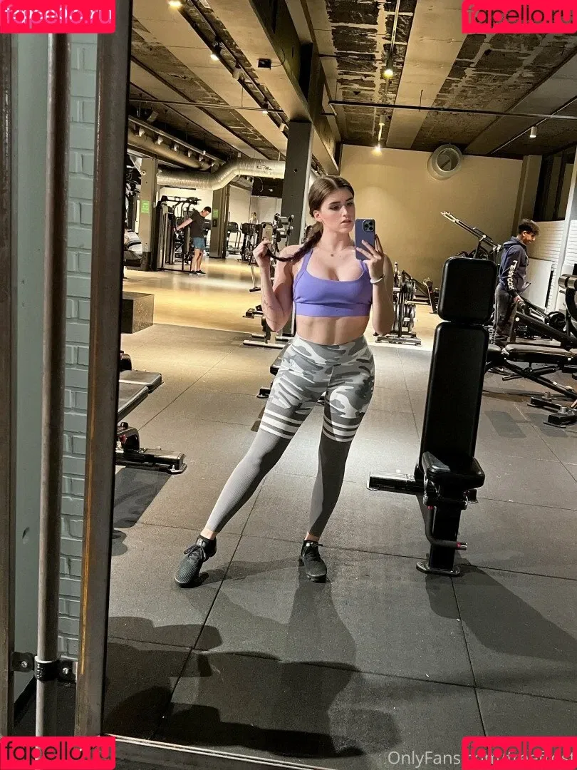 Adeline Frost Onlyfans Photo Gallery 