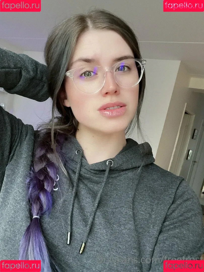 Adeline Frost Onlyfans Photo Gallery 