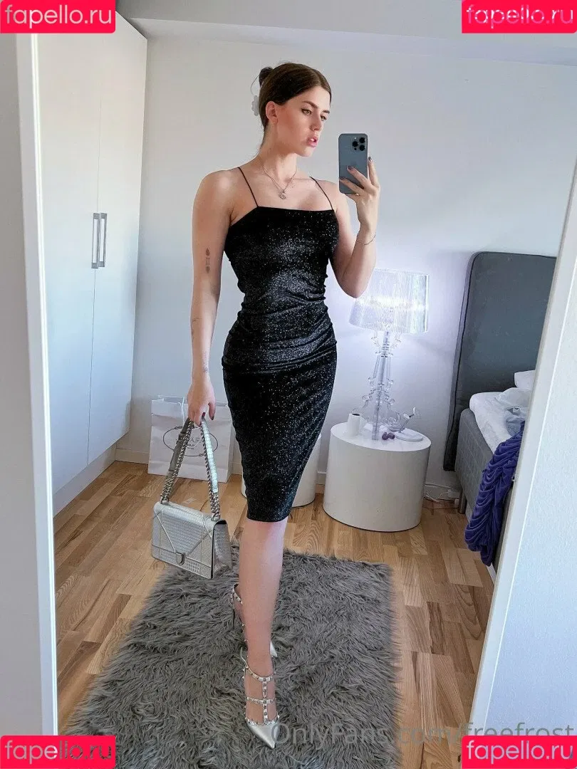 Adeline Frost Onlyfans Photo Gallery 