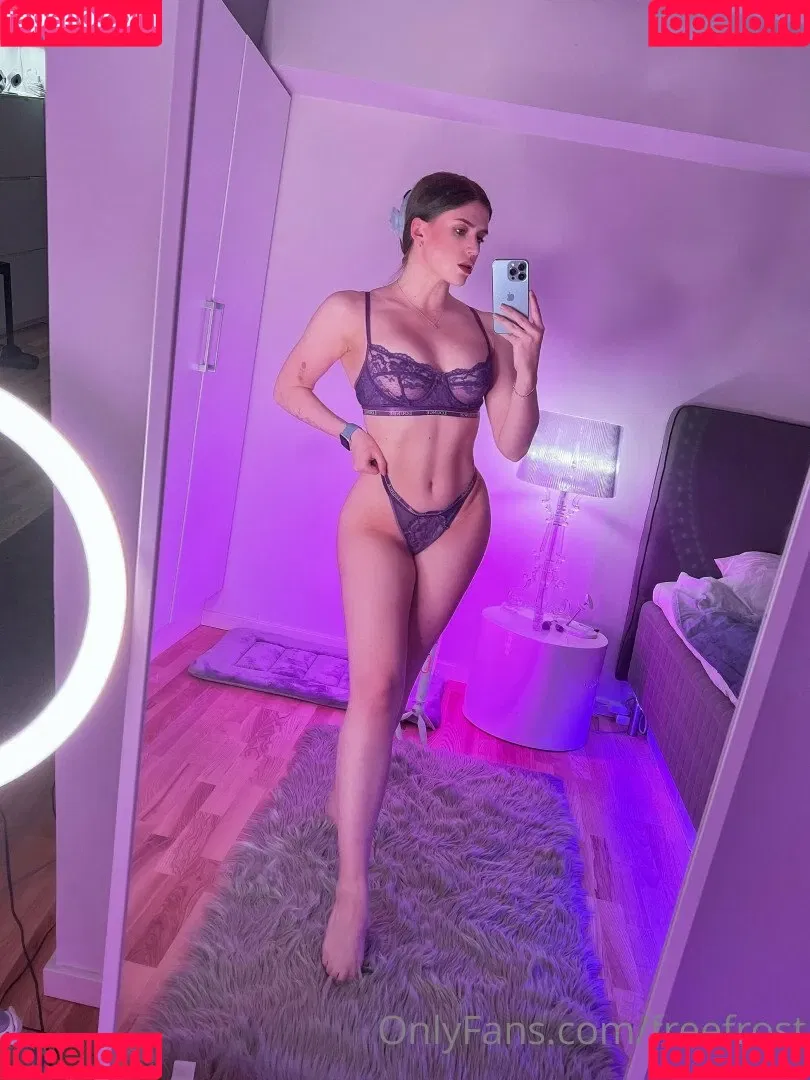 Adeline Frost Onlyfans Photo Gallery 