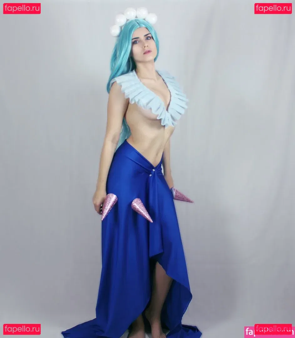 Adeline Frost Onlyfans Photo Gallery 