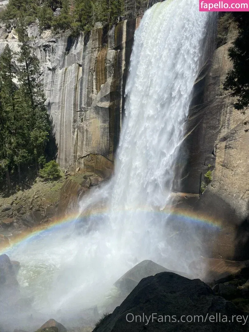 ella.rey Onlyfans Photo Gallery 