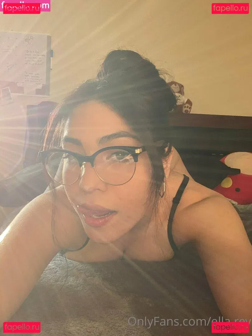 ella.rey Onlyfans Photo Gallery 