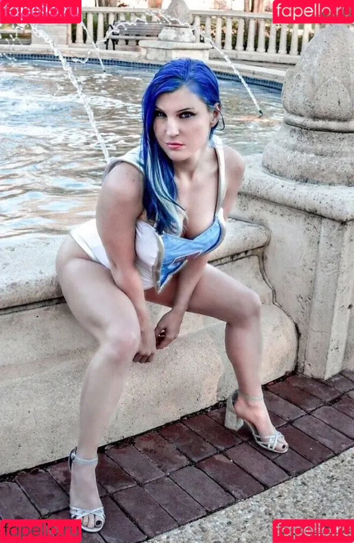 Leva Bates Onlyfans Photo Gallery 