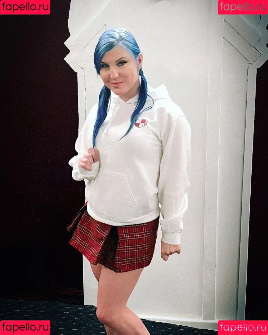 Leva Bates Onlyfans Photo Gallery 