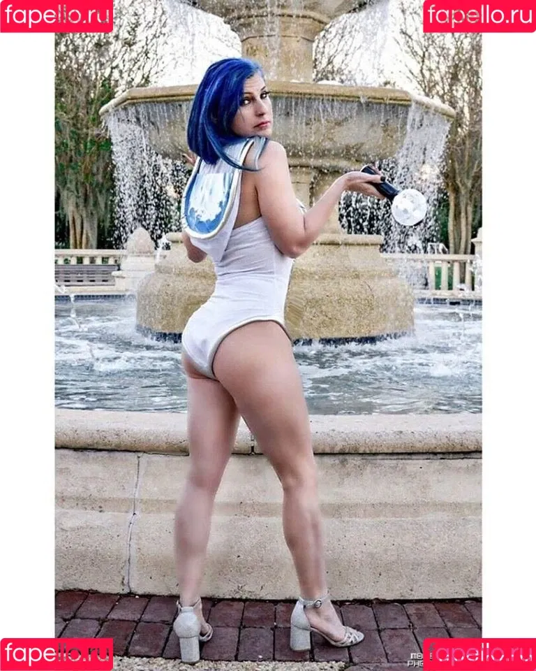 Leva Bates Onlyfans Photo Gallery 