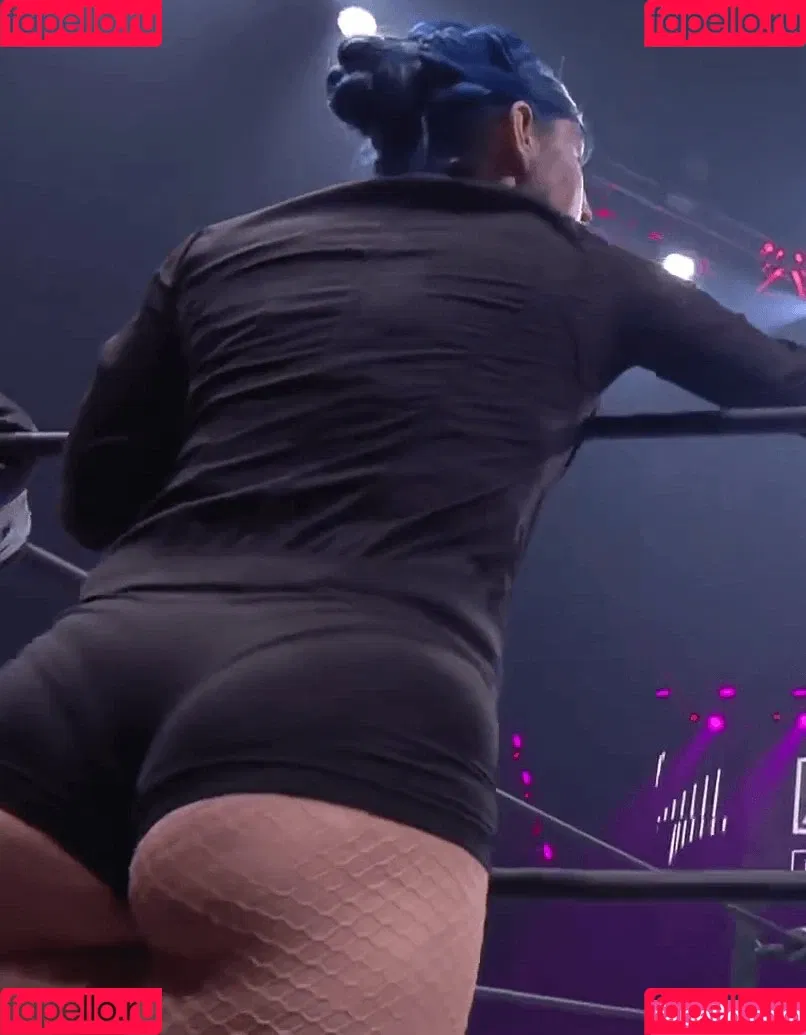 Leva Bates Onlyfans Photo Gallery 