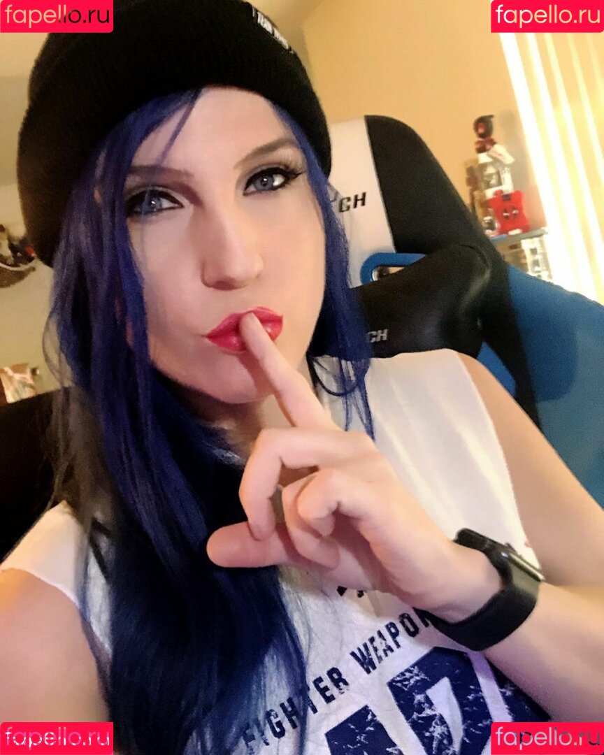 Leva Bates Onlyfans Photo Gallery 