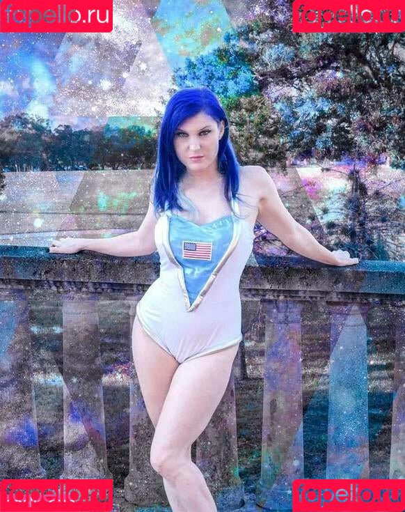 Leva Bates Onlyfans Photo Gallery 