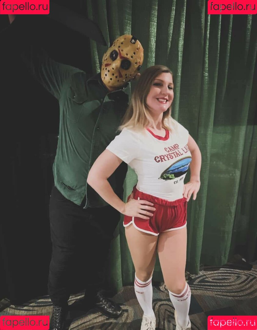 Leva Bates Onlyfans Photo Gallery 