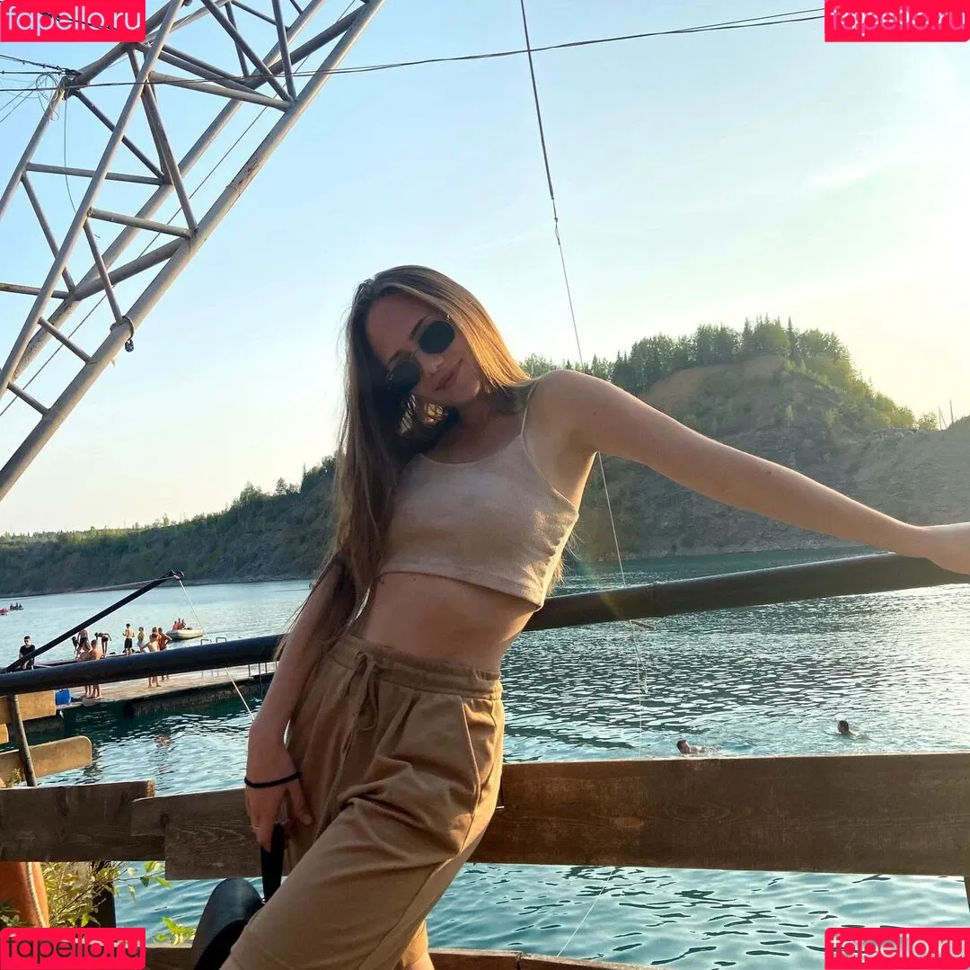 alena_shuvaeva Onlyfans Photo Gallery 