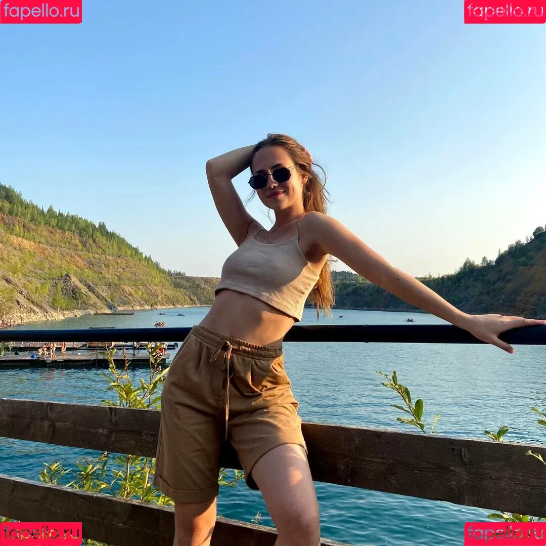 alena_shuvaeva Onlyfans Photo Gallery 