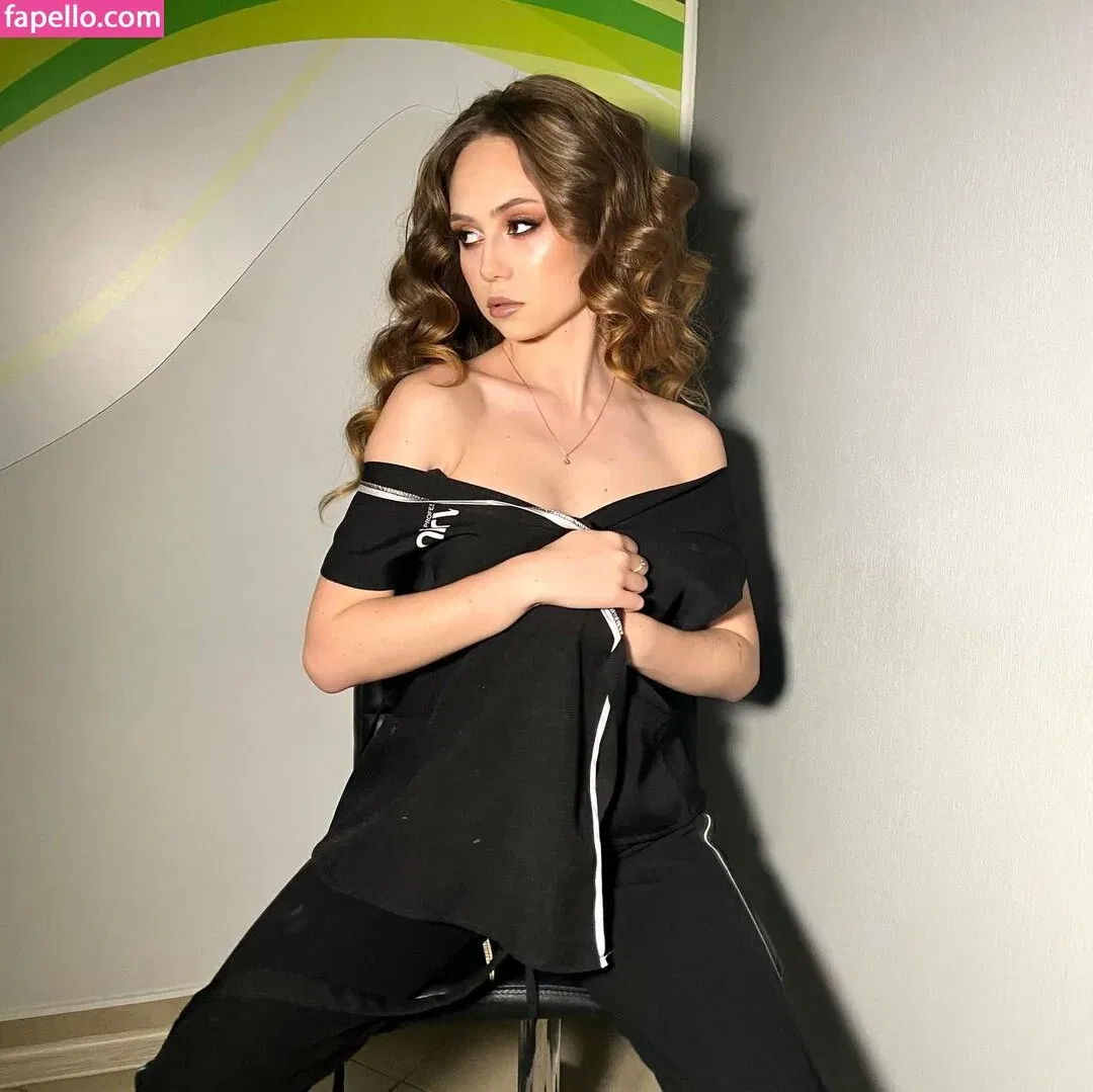 alena_shuvaeva Onlyfans Photo Gallery 