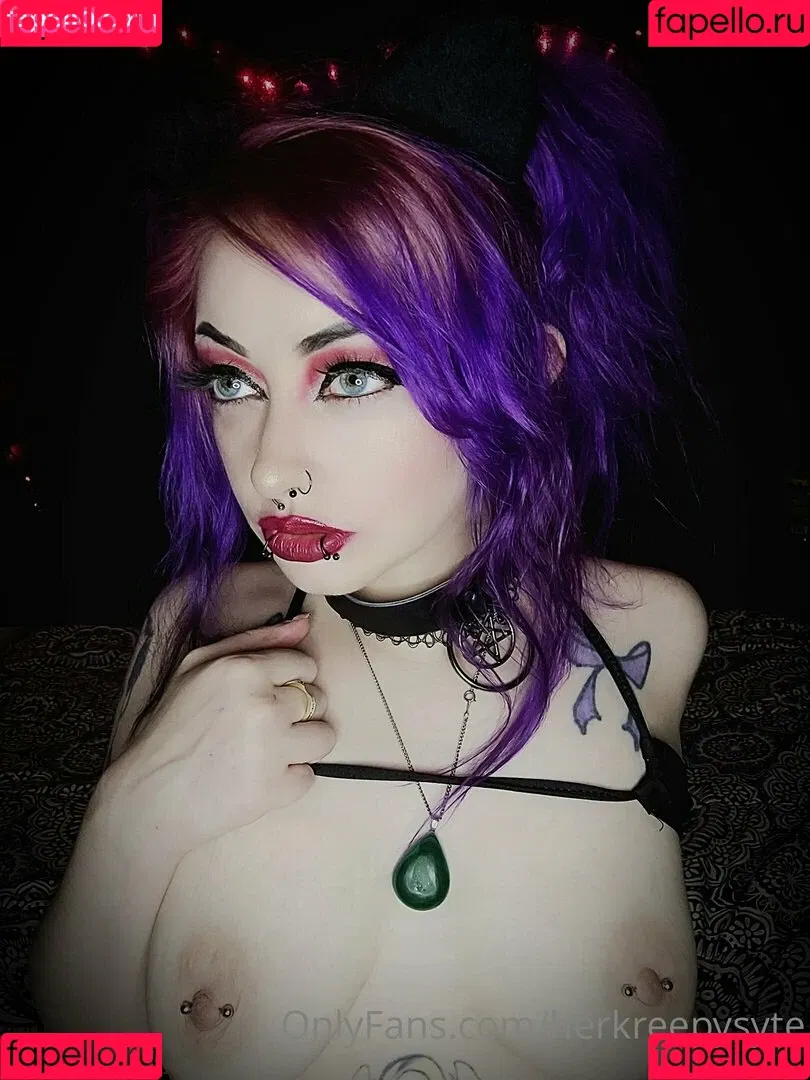 herkreepysyte Onlyfans Photo Gallery 