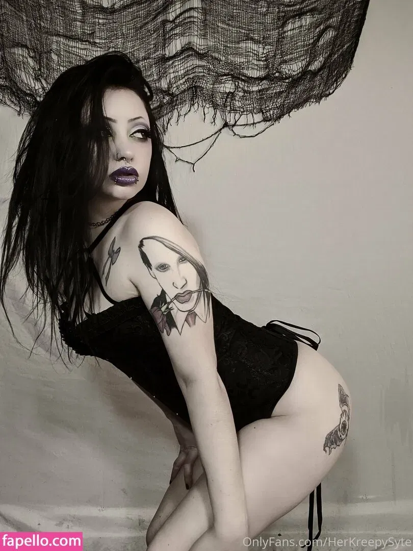 herkreepysyte Onlyfans Photo Gallery 