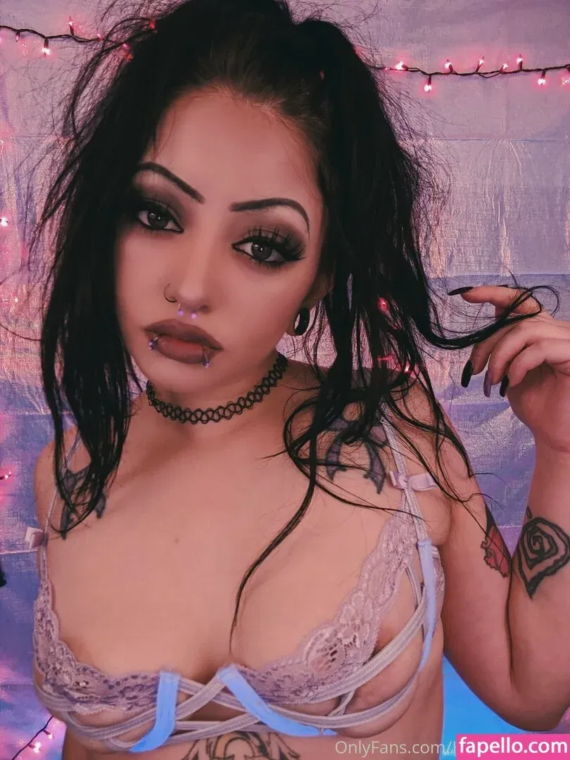 herkreepysyte Onlyfans Photo Gallery 