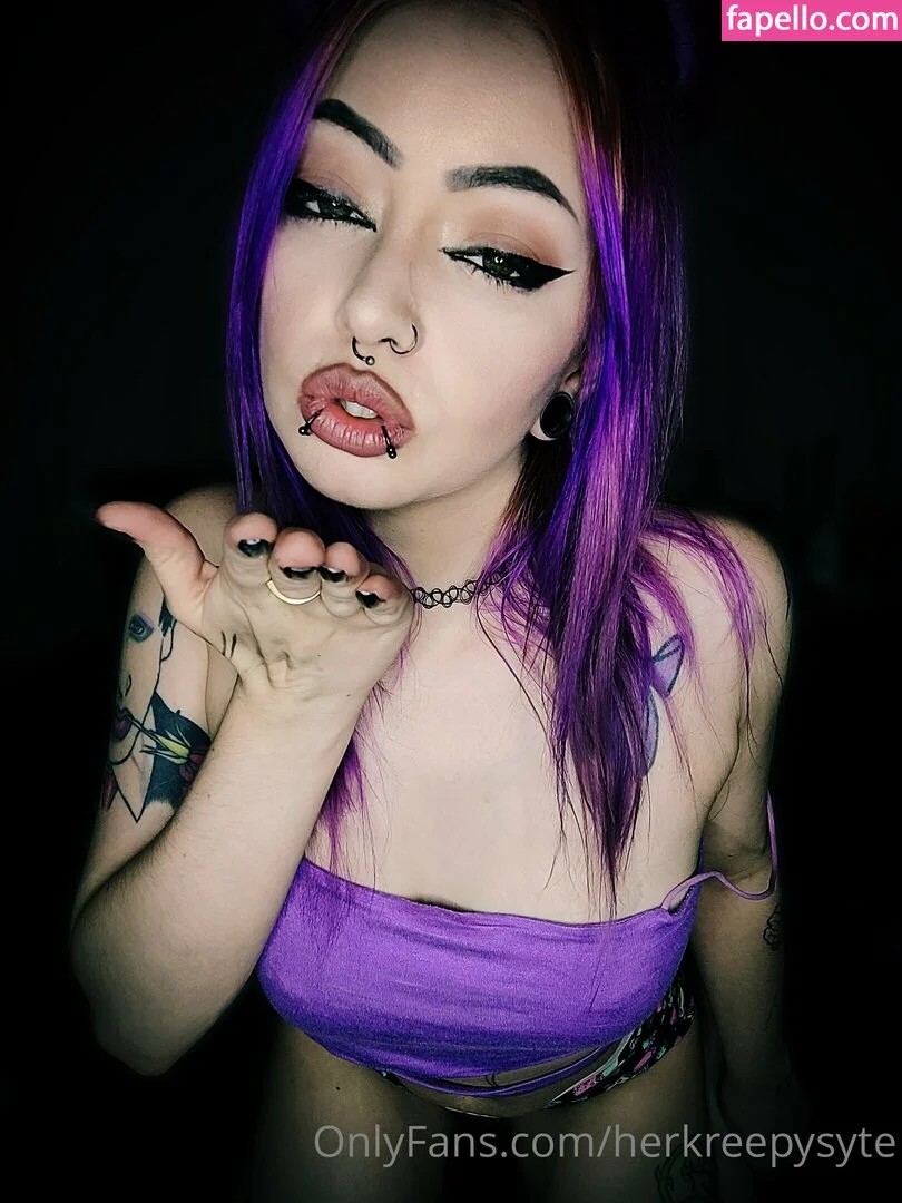 herkreepysyte Onlyfans Photo Gallery 