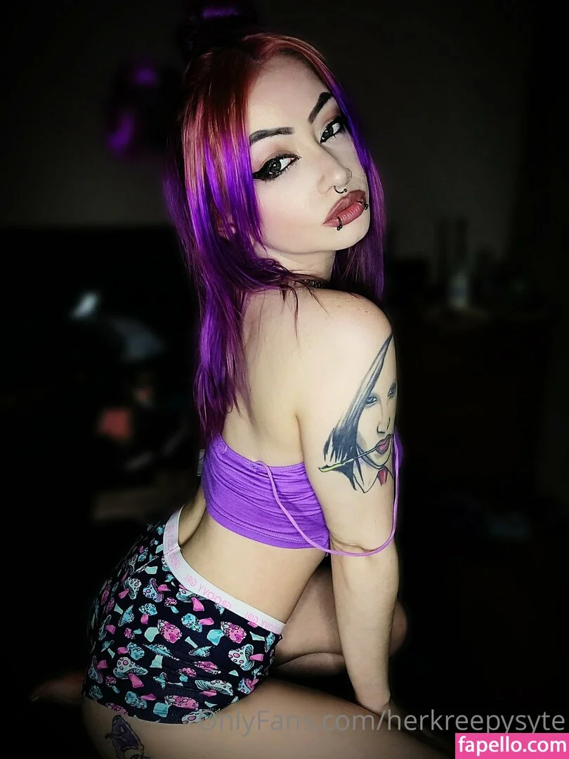 herkreepysyte Onlyfans Photo Gallery 