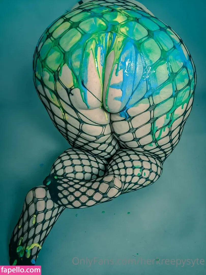 herkreepysyte Onlyfans Photo Gallery 