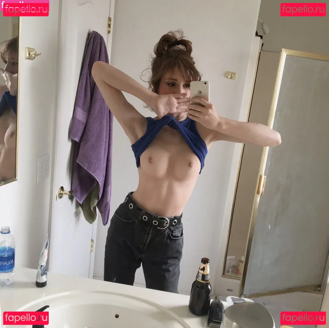 docilemoth Onlyfans Photo Gallery 