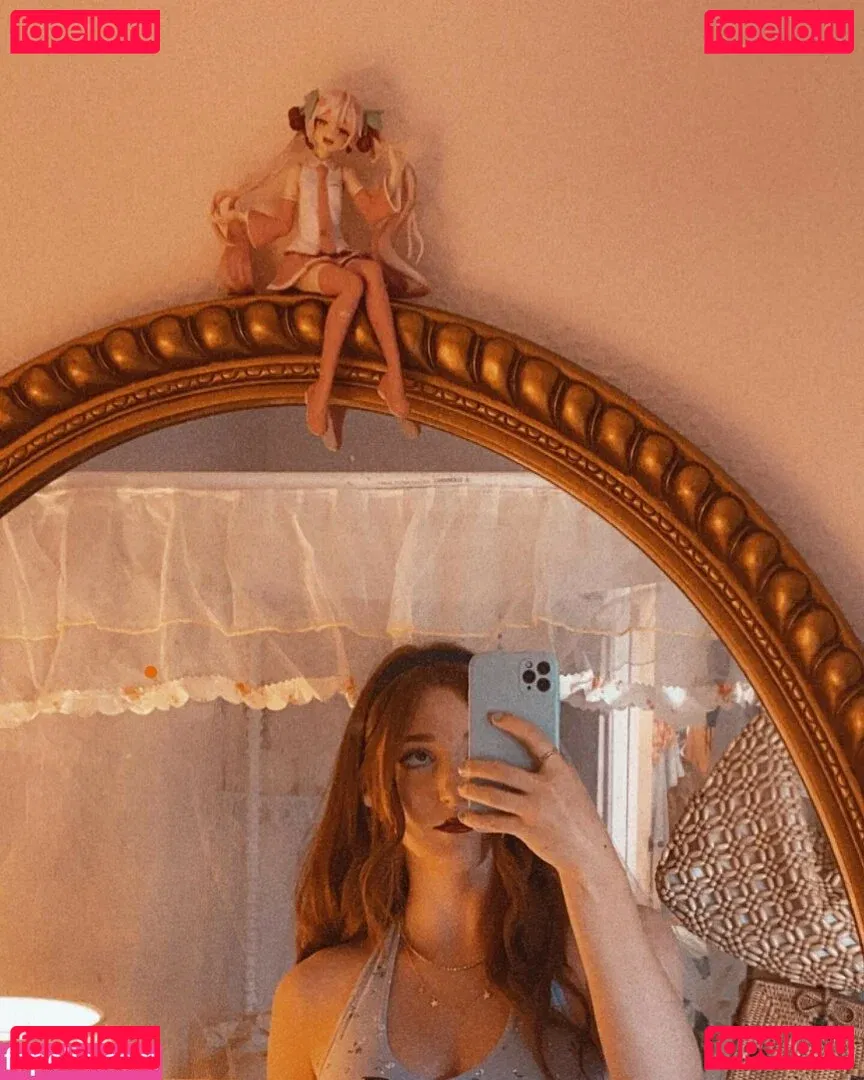 docilemoth Onlyfans Photo Gallery 