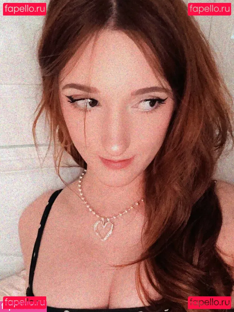 docilemoth Onlyfans Photo Gallery 