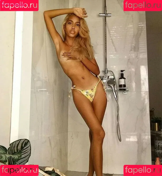 Fauutami Onlyfans Photo Gallery 