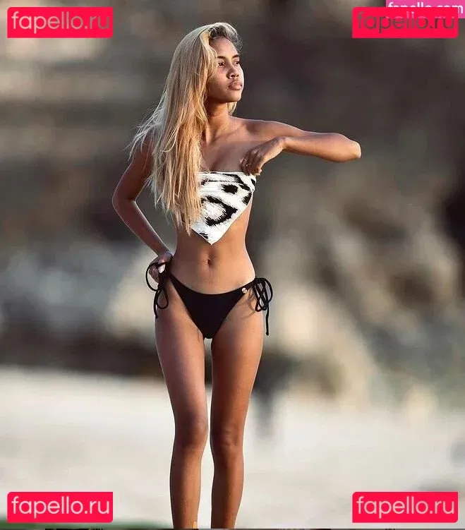 Fauutami Onlyfans Photo Gallery 