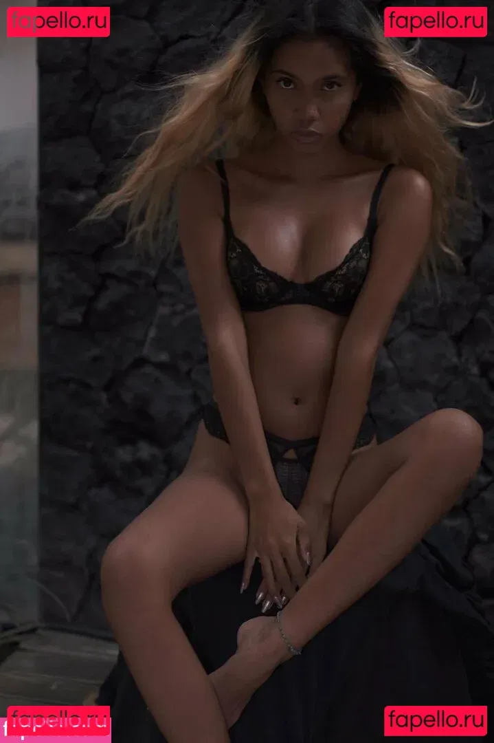 Fauutami Onlyfans Photo Gallery 