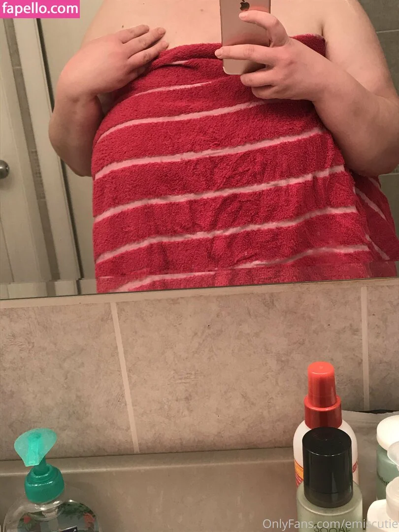 emiscutie Onlyfans Photo Gallery 