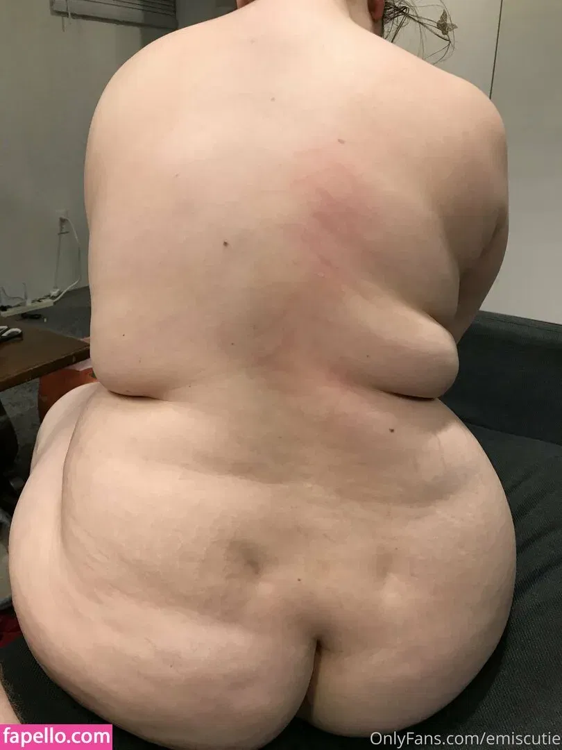 emiscutie Onlyfans Photo Gallery 