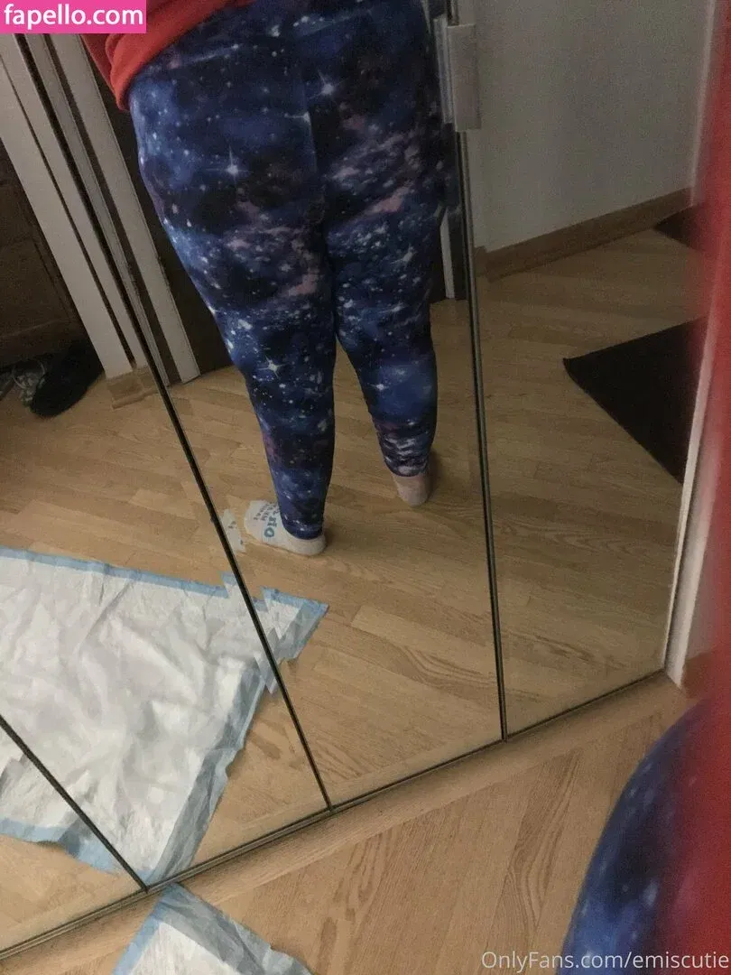 emiscutie Onlyfans Photo Gallery 
