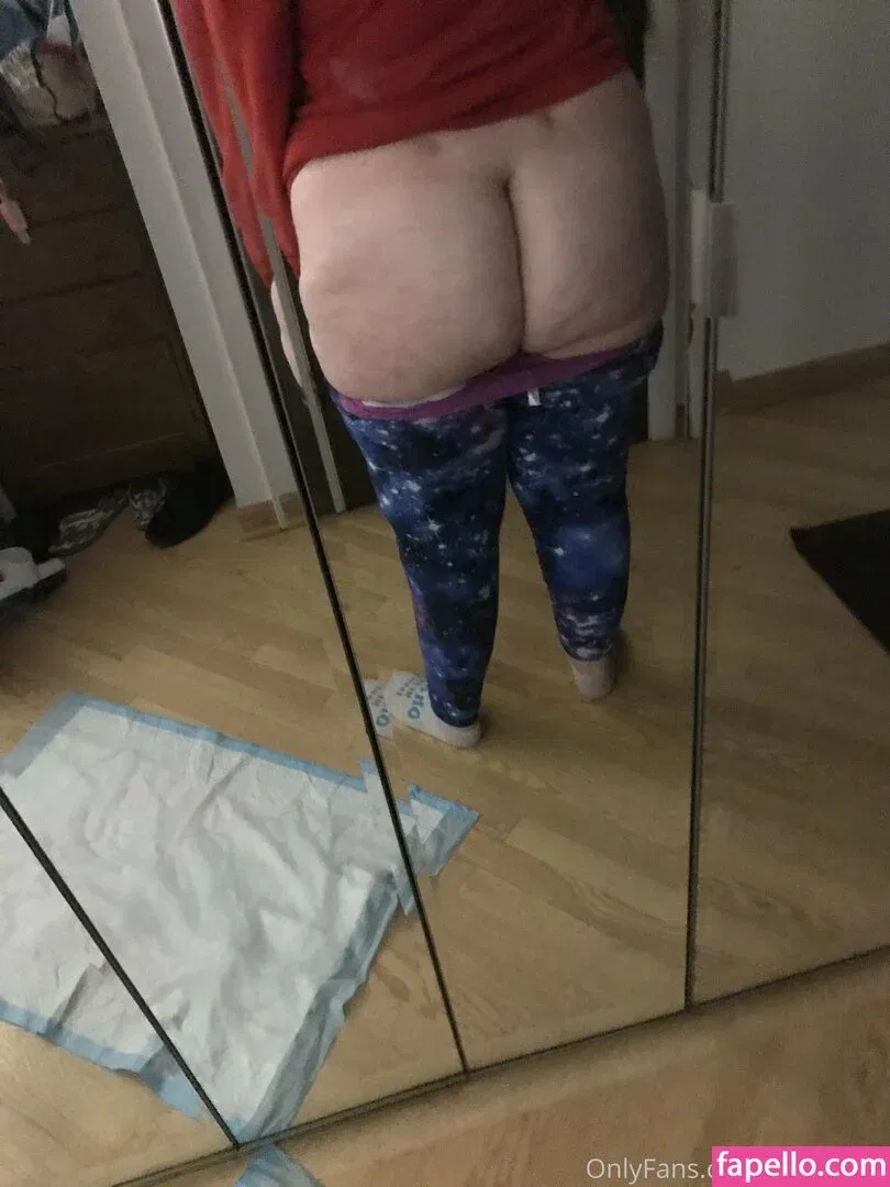 emiscutie Onlyfans Photo Gallery 