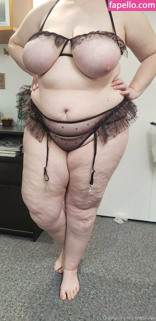 emiscutie Onlyfans Photo Gallery 