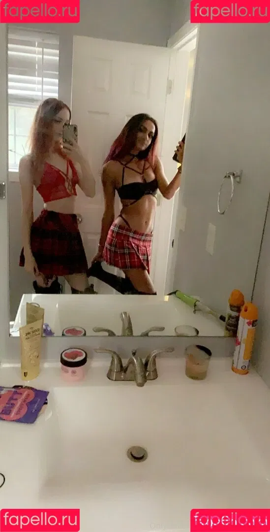 ursecretgirlfriend Onlyfans Photo Gallery 