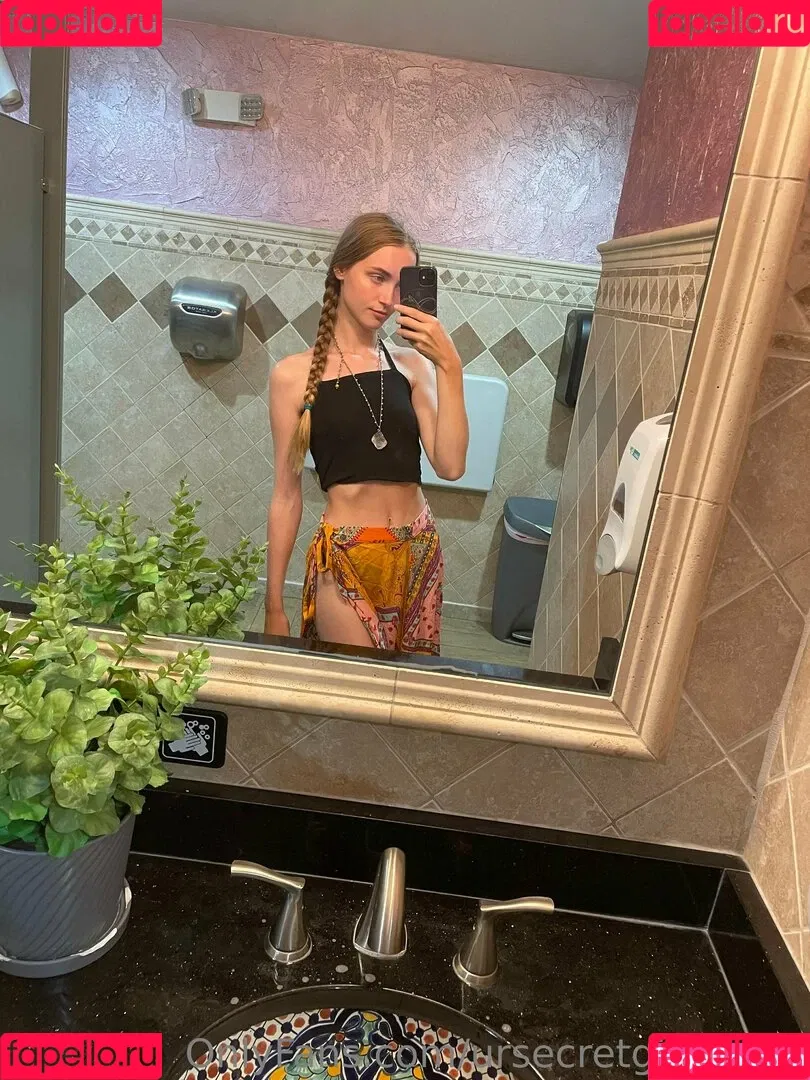 ursecretgirlfriend Onlyfans Photo Gallery 