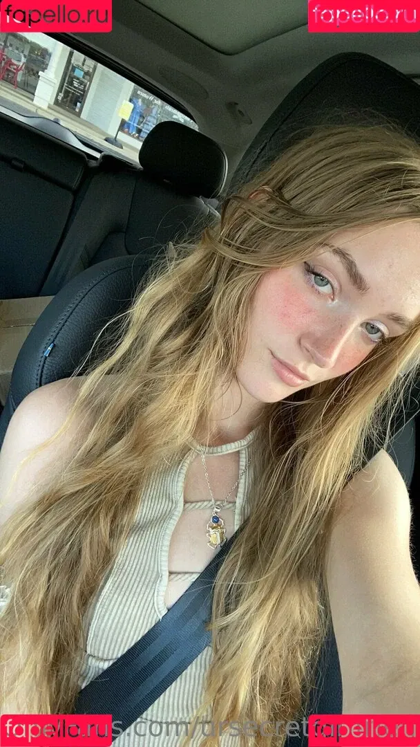 ursecretgirlfriend Onlyfans Photo Gallery 